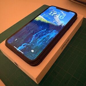 Apple iPhone 11- Black